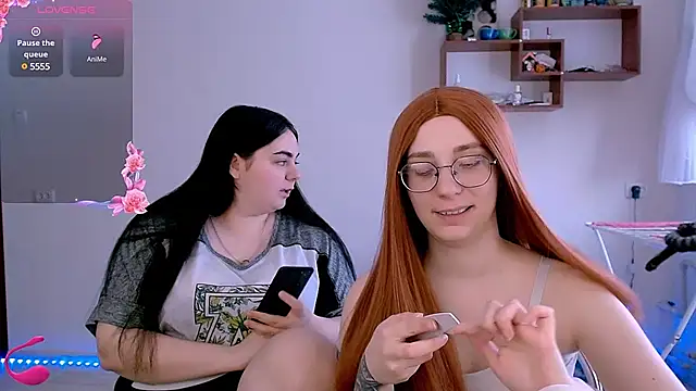 Snapshot of kitsune_8 chatting on February 27, 9:43 am kitsune 8 online show from February 27, 9:43 am