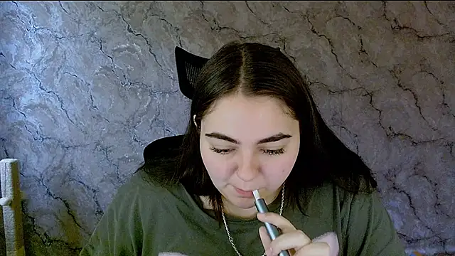 Snapshot of kitsune_8 chatting on October 9, 5:05 am kitsune 8 online show from October 9, 5:05 am