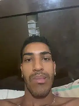 Snapshot of ldkzinnn chatting on February 24, 1:53 pm ldkzinnn online show from February 24, 1:53 pm