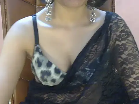 Cute Pihu01 online show from May 16, 7:56 pm