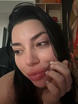 Mia Splash online show from March 29, 10:26 am