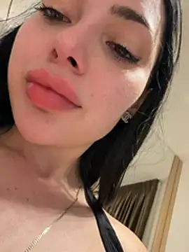 Snapshot of Mia_Splash chatting on May 7, 7:30 pm Mia Splash online show from May 7, 7:30 pm