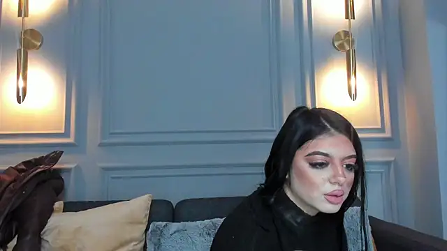 Snapshot of BridgitteBia chatting on March 4, 8:27 pm BridgitteBia online show from March 4, 8:27 pm