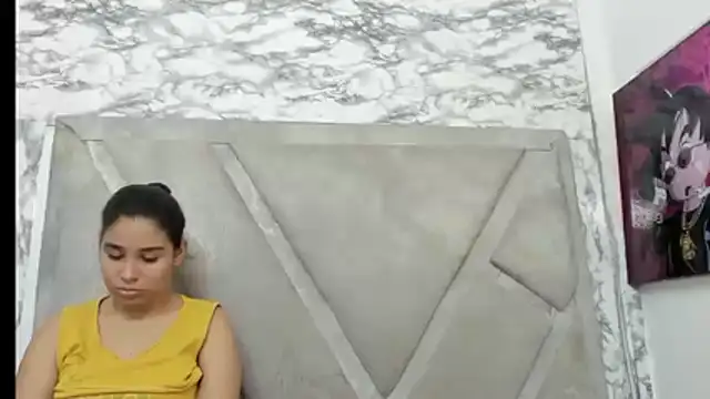 Snapshot of ElizaAndQuisha chatting on October 10, 1:10 pm ElizaAndQuisha online show from October 10, 1:10 pm