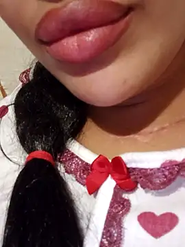 Sexlove1xo online show from November 11, 2:00 am