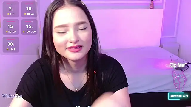 Snapshot of JasmineBella0 chatting on March 7, 6:43 pm JasmineBella0 online show from March 7, 6:43 pm
