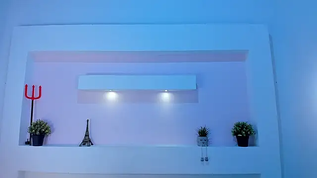 JasmineBella0 online show from November 2, 7:49 pm