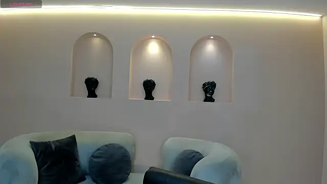 Snapshot of BrunaThompson chatting on March 8, 11:58 am BrunaThompson online show from March 8, 11:58 am