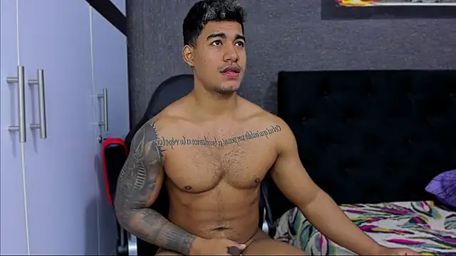 Snapshot of luigi_hot_ chatting on March 12, 4:02 pm luigi hot online show from March 12, 4:02 pm