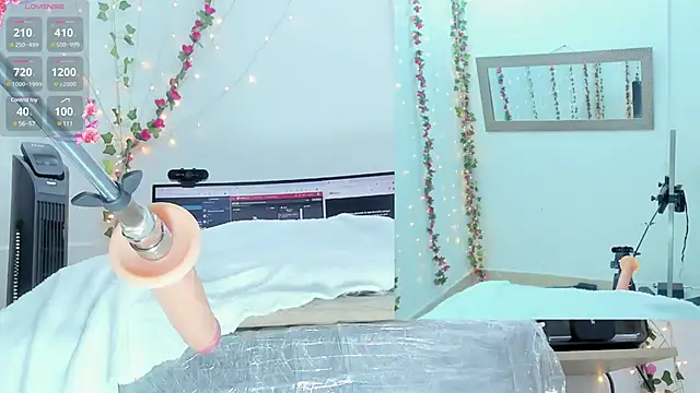 Snapshot of Genesis_Love__ chatting on February 28, 12:52 pm Genesis Love online show from February 28, 12:52 pm