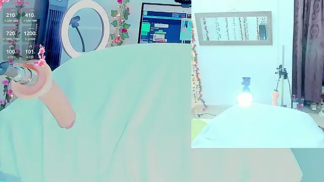 Snapshot of Genesis_Love__ chatting on March 19, 12:56 pm Genesis Love online show from March 19, 12:56 pm