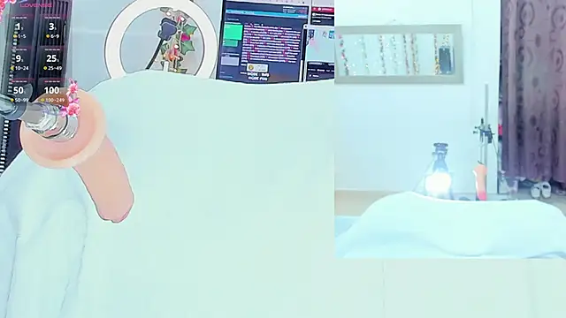 Snapshot of Genesis_Love__ chatting on March 20, 12:43 pm Genesis Love online show from March 20, 12:43 pm