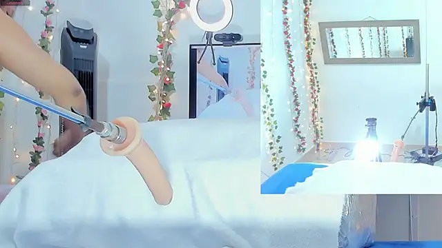 Genesis Love   online show from October 1, 9:26 am