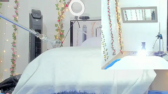 Genesis Love   online show from October 8, 9:29 am