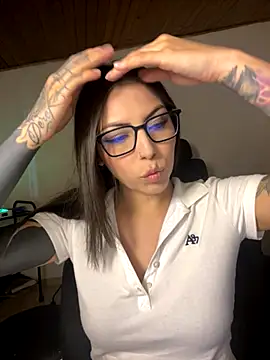 wicked babyy online show from October 8, 1:58 am