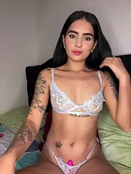 Snapshot of Mss_Kymmy chatting on February 23, 11:58 pm Mss Kymmy online show from February 23, 11:58 pm