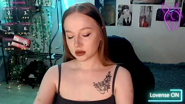 Snapshot of lissallor_ chatting on February 20, 11:32 pm lissallor online show from February 20, 11:32 pm