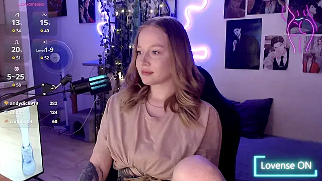 Snapshot of lissallor_ chatting on February 25, 1:06 pm lissallor online show from February 25, 1:06 pm