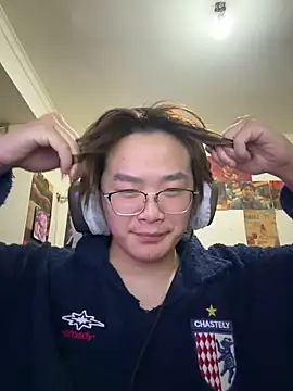 Snapshot of Anson0722 chatting on March 1, 2:52 pm Anson0722 online show from March 1, 2:52 pm