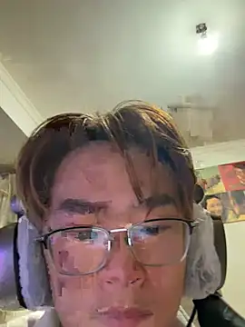 Snapshot of Anson0722 chatting on March 31, 2:50 pm Anson0722 online show from March 31, 2:50 pm