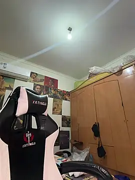 Snapshot of Anson0722 chatting on April 4, 2:25 pm Anson0722 online show from April 4, 2:25 pm