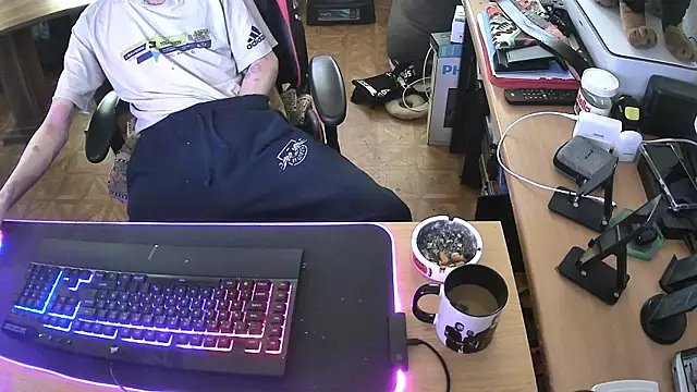 DerGeileLoveboy online show from March 29, 8:25 am