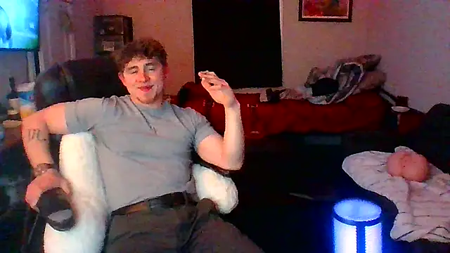 Snapshot of JCstrings chatting on February 26, 5:42 am JCstrings online show from February 26, 5:42 am