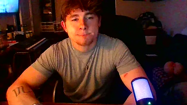 Snapshot of JCstrings chatting on March 23, 6:47 am JCstrings online show from March 23, 6:47 am