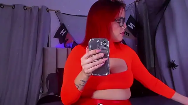 Snapshot of Anaroussew02 chatting on October 30, 3:52 am Anaroussew02 online show from October 30, 3:52 am