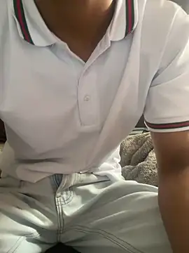 Snapshot of Erickhotddjots chatting on February 16, 4:58 pm Erickhotddjots online show from February 16, 4:58 pm