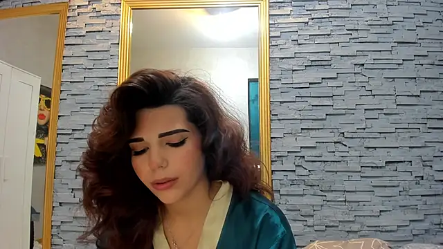 Snapshot of Bella_Posh chatting on March 12, 7:46 am Bella Posh online show from March 12, 7:46 am