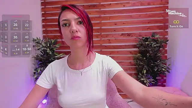 Snapshot of Laura_Bonnet_ chatting on September 25, 4:32 pm Laura Bonnet online show from September 25, 4:32 pm