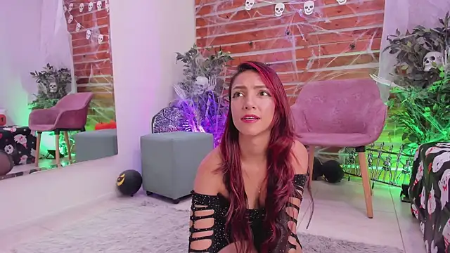 Snapshot of Laura_Bonnet_ chatting on October 15, 3:01 pm Laura Bonnet online show from October 15, 3:01 pm