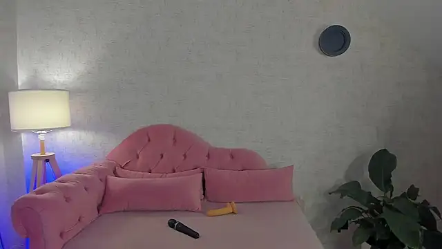 Snapshot of Kaya_Sins chatting on October 29, 5:20 am Kaya Sins online show from October 29, 5:20 am