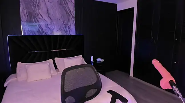 Ibbiebennett online show from March 10, 10:45 pm