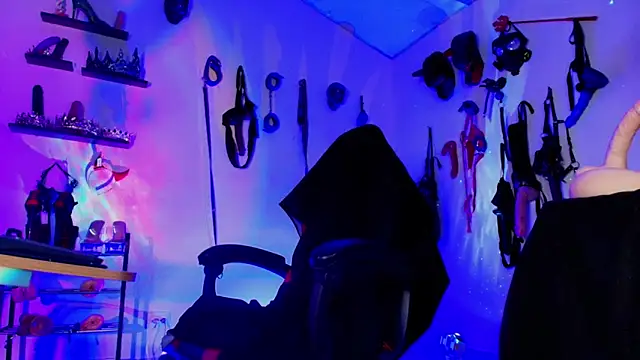 veresskaardila77 online show from May 17, 6:59 pm