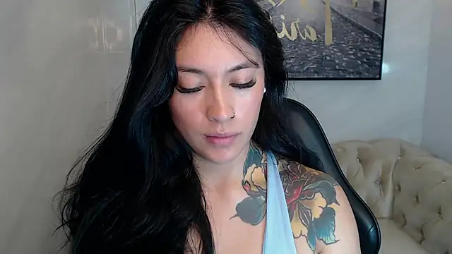 Isabella Collen v online show from May 15, 1:29 pm