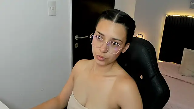 angeline davies online show from October 29, 3:53 am