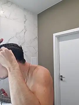 Snapshot of GoodGG chatting on November 2, 1:13 pm GoodGG online show from November 2, 1:13 pm