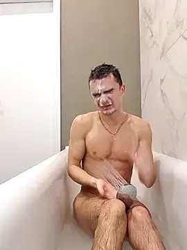 Snapshot of GoodGG chatting on December 20, 1:29 pm GoodGG online show from December 20, 1:29 pm