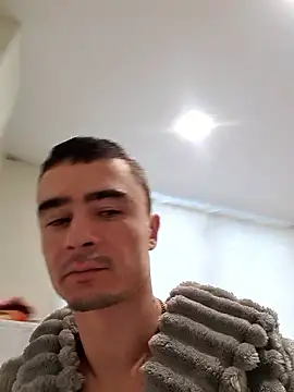 Snapshot of GoodGG chatting on January 8, 1:13 pm GoodGG online show from January 8, 1:13 pm