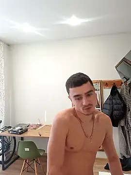 Snapshot of GoodGG chatting on January 13, 1:16 pm GoodGG online show from January 13, 1:16 pm