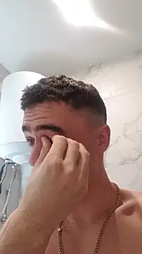 Snapshot of GoodGG chatting on February 13, 7:32 pm GoodGG online show from February 13, 7:32 pm