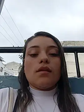 ChloeAllennn online show from May 14, 12:45 pm