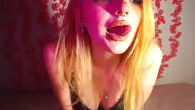 KimiSakura online show from September 18, 8:11 pm