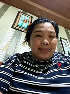 Snapshot of Sweet_fatty18 chatting on December 2, 10:56 pm Sweet fatty18 online show from December 2, 10:56 pm