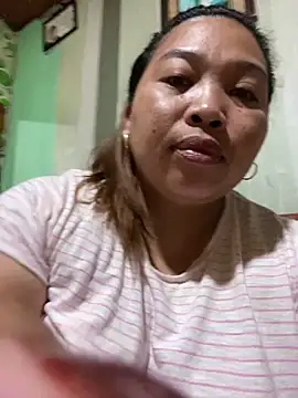 Snapshot of Sweet_fatty18 chatting on January 4, 9:52 pm Sweet fatty18 online show from January 4, 9:52 pm