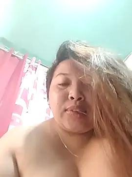 Snapshot of Sweet_fatty18 chatting on January 10, 6:09 am Sweet fatty18 online show from January 10, 6:09 am