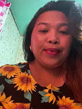 Snapshot of Sweet_fatty18 chatting on March 15, 9:52 am Sweet fatty18 online show from March 15, 9:52 am