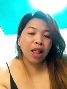 Snapshot of Sweet_fatty18 chatting on October 18, 8:09 pm Sweet fatty18 online show from October 18, 8:09 pm